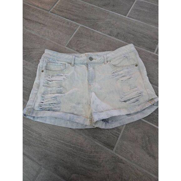 Women's Abercrombie & Fitch Distressed Boyfriend Fit Shorts Lightweight Size 10/ - Picture 1 of 6